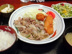 豚肉の生姜焼き定食