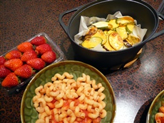 苺、茄子とズッキーニ、カヴァタッピ