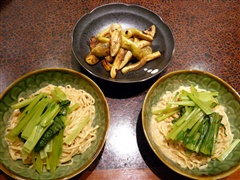 芝麻醤麺